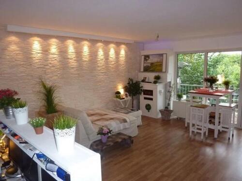 Foto - Gemütliche Wohnung mit 1 Schlafzimmer und Balkon in Saarbrücken-Schafbrücke