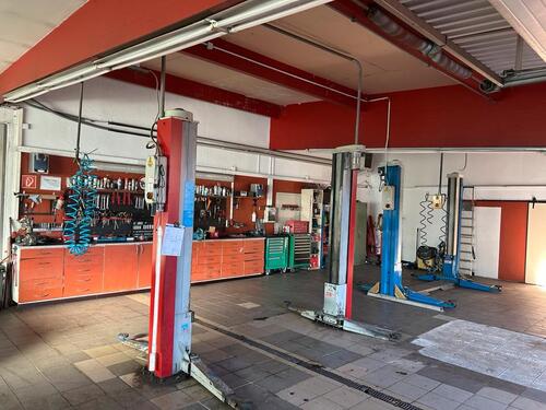 Foto - Autowerkstatt mit Inventar - 1.500,00 EUR Kaltmiete,