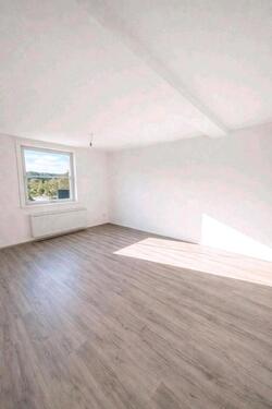 Foto - Charmante 3-Zimmer-Wohnung in ruhiger Lage mit Einbauküche Privat