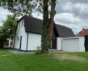 Doppelhaushälfte mit eigener Garage an der Kirchhuchtinger Landstraße in Bremen