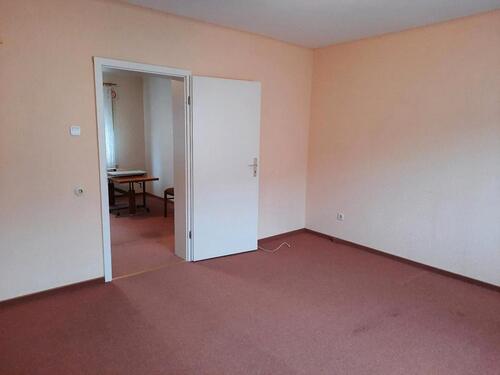 Foto - 10 Zimmer Mehrfamilienhaus, Wohnhaus zum Kaufen in Neunkirchen