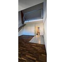 Zentrale Maisonette in Bretten: 73m², offener Wohnbereich