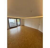 Helle 2-Zimmer-Wohnung mit Balkon zu vermieten - München Pasing-Obermenzing