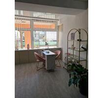 FensterplatzStuhlplatz - 270,00&nbsp;EUR Kaltmiete, ca.&nbsp; 6,00&nbsp;m&sup2; in Rastatt (PLZ: 76437)