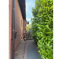 Zweifamilienhaus - 649.000,00&nbsp;EUR Kaufpreis, ca.&nbsp; 260,00&nbsp;m&sup2; in Garbsen (PLZ: 30827) Berenbostel