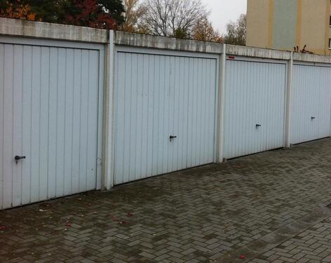 Foto - Garage zu vermieten - 100,00 EUR Miete,