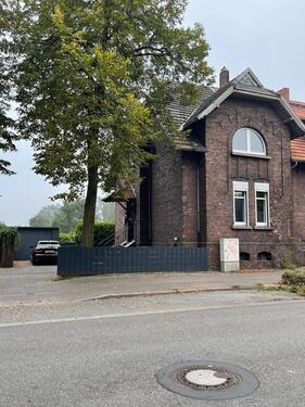 Foto - Haus zur Miete - 1.500,00 EUR Kaltmiete,