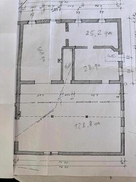 Foto - Halle 239qm - 960,00 EUR Kaltmiete,