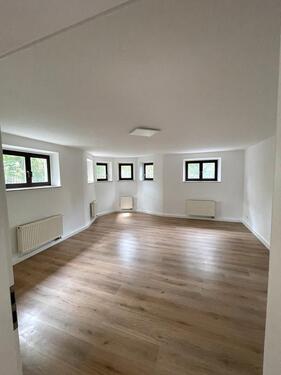 Foto - Renovierte 2-Zimmer Terassenwohnung in Stuttgart mit Carport
