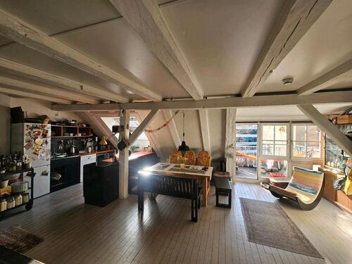 Foto - Zentrale DG Wohnung in München zur Zwischenmiete MaiJuni bis Okt