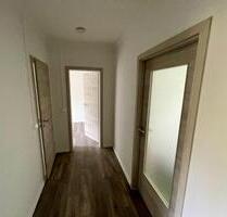 Vollsanierte 3-Raum-Wohnung in zentraler Lage mit Balkon - Rodewisch