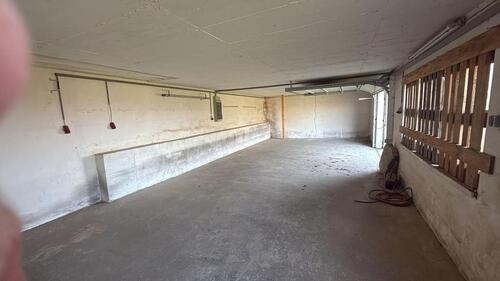 Foto - Lagerhalle in Oberzeuzheim in ruhiger Ortsrandlage zu vermieten!