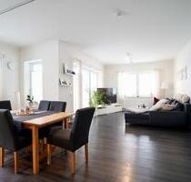 Moderne 2-Zimmer-Wohnung mit Balkon im 1. Obergeschoss - Sittensen