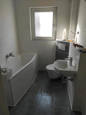 Foto - Mietwohnung 2 Zimmer Küche Bad Balkon 2ZKB