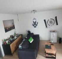 Titz schöne 2 Zimmer-Wohnung, ca. 40qm m. Balkon & PKW Stellplatz