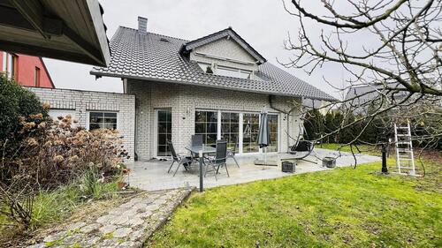 Foto - Mehrfamilienhaus, Wohnhaus in Köln zur Miete