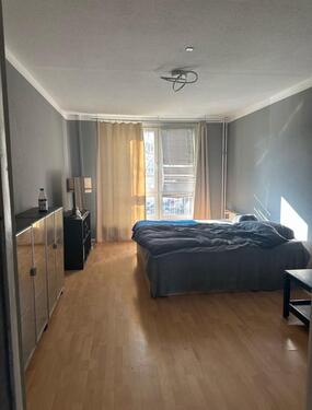 Foto - Frauen WG 1 Zimmer frei 600€ - 600,00 EUR Kaltmiete,