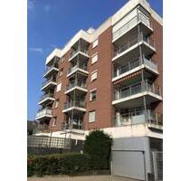 Renovierte 1,5-Zi-Wohnung (EBK und Stellplatz) in Jenfeld-Zentrum - Hamburg Wandsbek