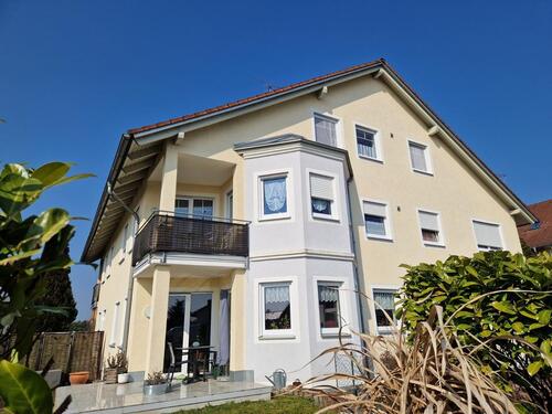 Foto - 2,5 Zimmer Dachgeschosswohnung mit Einbauküche