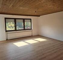 3-Zimmer-Wohnung mit großem Balkon und Garage - Laaber