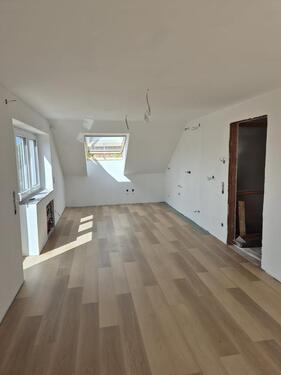 Foto - 4,5 Zimmerwohnung - 1.400,00 EUR Kaltmiete,