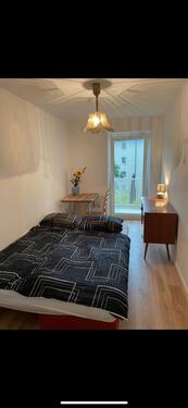 Foto - Kleines Zimmer in Bogenhausen - 700,00 EUR Kaltmiete,