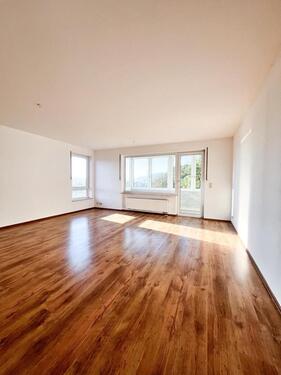 Foto - 3-ZKB-Wohnung mit Loggia - 800,00 EUR Kaltmiete,