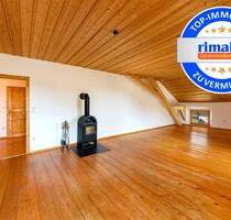 Großzügige DG-Whg. (120 m²) mit Schwedenofen & Balkon - Dietramszell