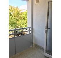 Erstbezug nach Baderneuerung! 3-Zimmer-Wohnung für Paare oder die kleine Familie - Monheim am Rhein