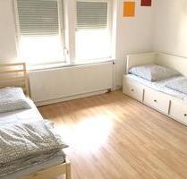 Zimmer in Frauen-WG in Stuttgart (auch über Jobcenter Sozialamt)