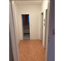 Wohnen - 02. OG - links - Zypressenstraße 42 - Emden Tholenswehr