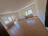 Foto - 3 Zimmer Wohnung mit Balkon - 650,00&nbsp;EUR Kaltmiete, ca.&nbsp; 90,00&nbsp;m&sup2;
