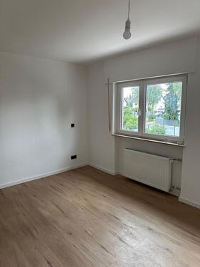 Foto - Frisch sanierte 2-Zimmer-Wohnung mit 300qm Garten Nähe Flughafen