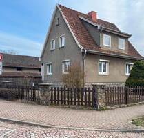 Einfamilienhaus mit Garage - 120.000,00&nbsp;EUR Kaufpreis, ca.&nbsp; 123,00&nbsp;m&sup2; in Südharz (PLZ: 06536)