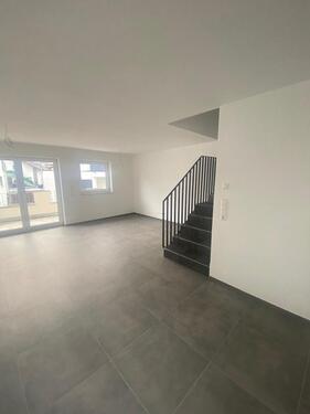 Foto - Moderne 3,5 Zimmer Wohnung mit Balkon und Aussicht