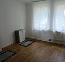 Ich biete 1 Zimmer - 250,00&nbsp;EUR Kaltmiete, ca.&nbsp; 16,00&nbsp;m&sup2; in Bad Salzuflen (PLZ: 32108) Ehrsen-Breden