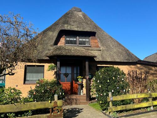 Foto - „Wohnen unter Reet“ Einfamilienhaus in Burg zu verkaufen!