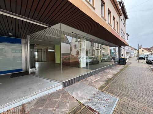 Foto - Zentrale Gewerbefläche mit großer Schaufensterfront – ideal für Einzelhandel & Dienstleistungen