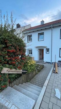 Foto - Reihenmittelhaus -Garten und Stellplatz zu vermieten