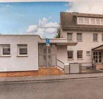 MFH mit Büroeinheit 3x ca 80qm + 90qm saniert frei - Neu-Isenburg