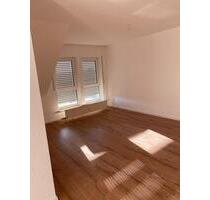 Renovierte 3,5 Zimmer DG-Wohnung in Adelsheim zu vermieten - Rosenberg