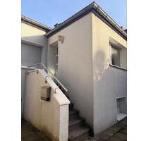 Einfamilienhaus mit Garten und Garage ab sofort bezugsfertig - Oberhausen Alt-Oberhausen