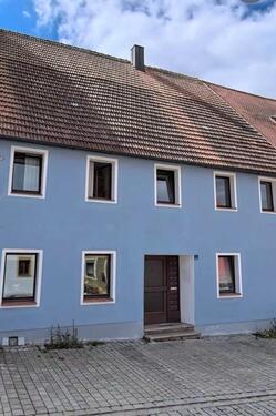 Foto - 4 Zimmer Wohnung zur Miete - 9,00&nbsp;EUR Kaltmiete, ca.&nbsp; 112,00&nbsp;m&sup2;