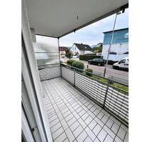 2-Zimmer Wohnung mit Balkon,Küche,Stellplätze in Gernsbach Mitte