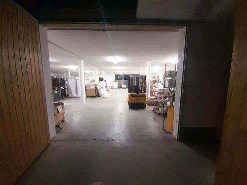Foto - Lagerfläche zu vermieten - 5,00 EUR Kaltmiete,
