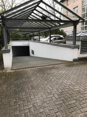 Foto - Garagenstellplatz in abgeschlossener Tiefgarage