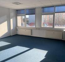 Helle stadtnahe Bürofläche - 430,00 EUR Kaltmiete, in Neubrandenburg (PLZ: 17033)
