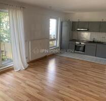 Helle Etagenwohnung mit EBK, Tageslicht-Duschbad und Balkon in der östlichen Altstadt - Rostock
