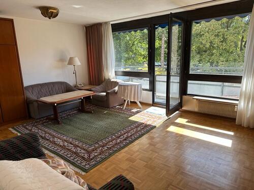 Foto - Helle möblierte 1-Zimmer Whg ca. 38m² EBK Balkon Aufzug 580€ kalt