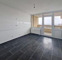 Renovierte 2-Zimmer-Wohnung mit Blick auf die RUB! Nur in Kombination mit Garage zu vermieten - Bochum Laer